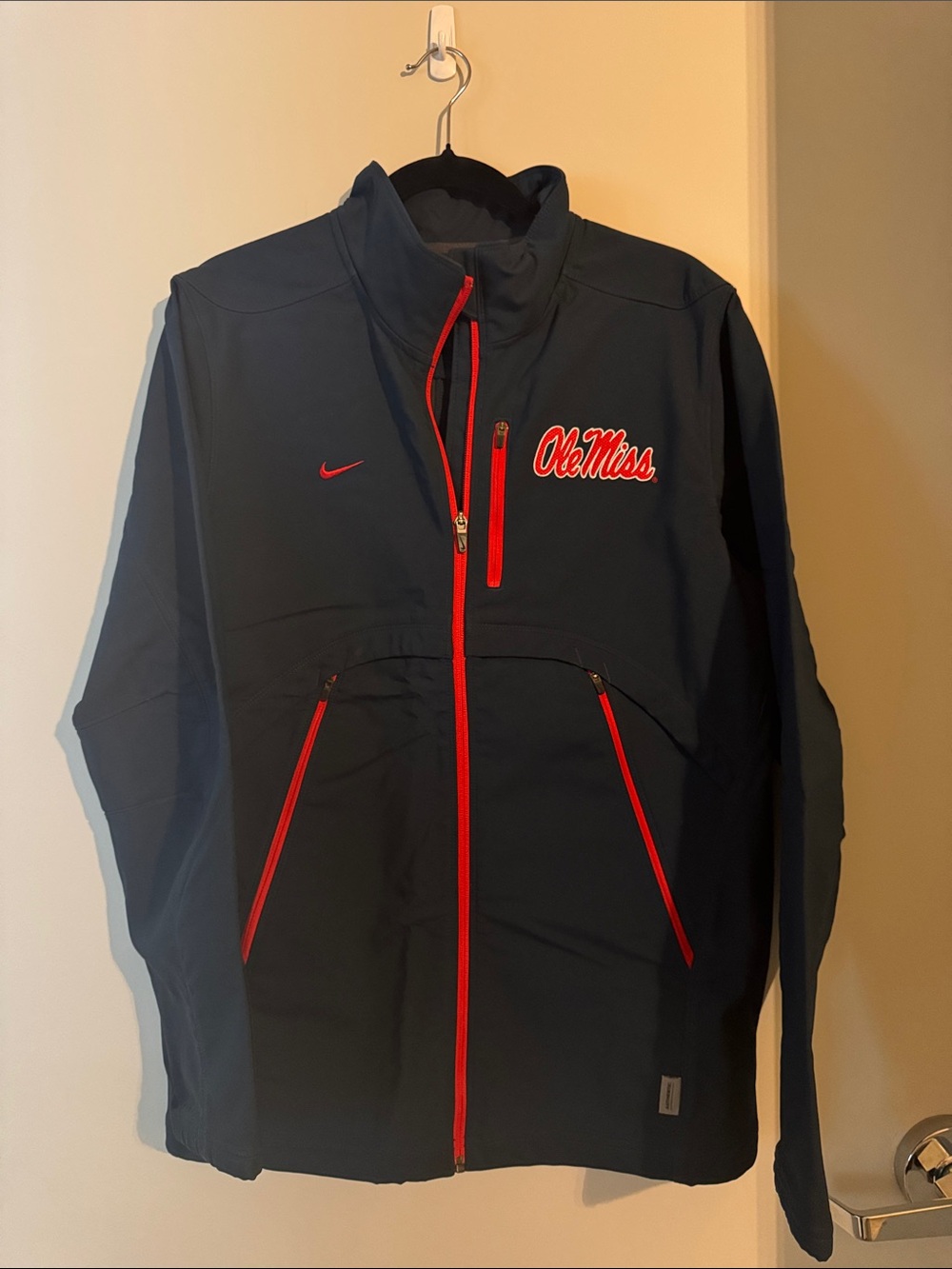 Ole Miss Cutter & Buck + Nike Bundle! 4 pieces included. All Men’s Small! 🔵🔴 - Picture 2 of 13